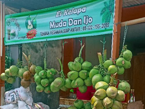 KELAPA MUDA MAS DIAN